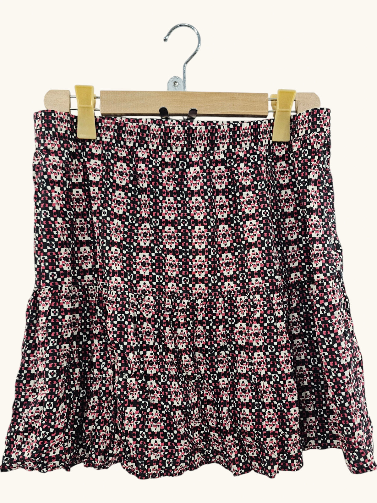 WSK 140 - Women Skirt